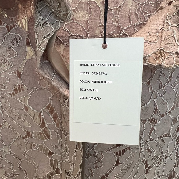 NWT Generation Love Erika Lace Blouse. French Beige. Size XS. - Picture 3 of 4